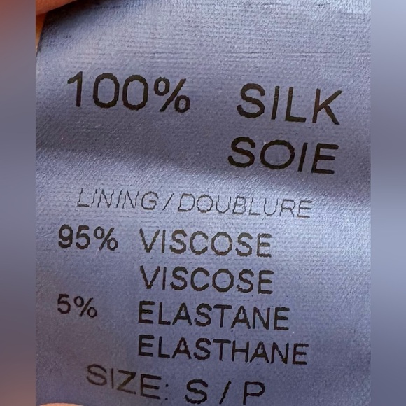 Navy Sleeveless 100% Silk drapey Women's Blouse size Medium - Picture 6 of 10